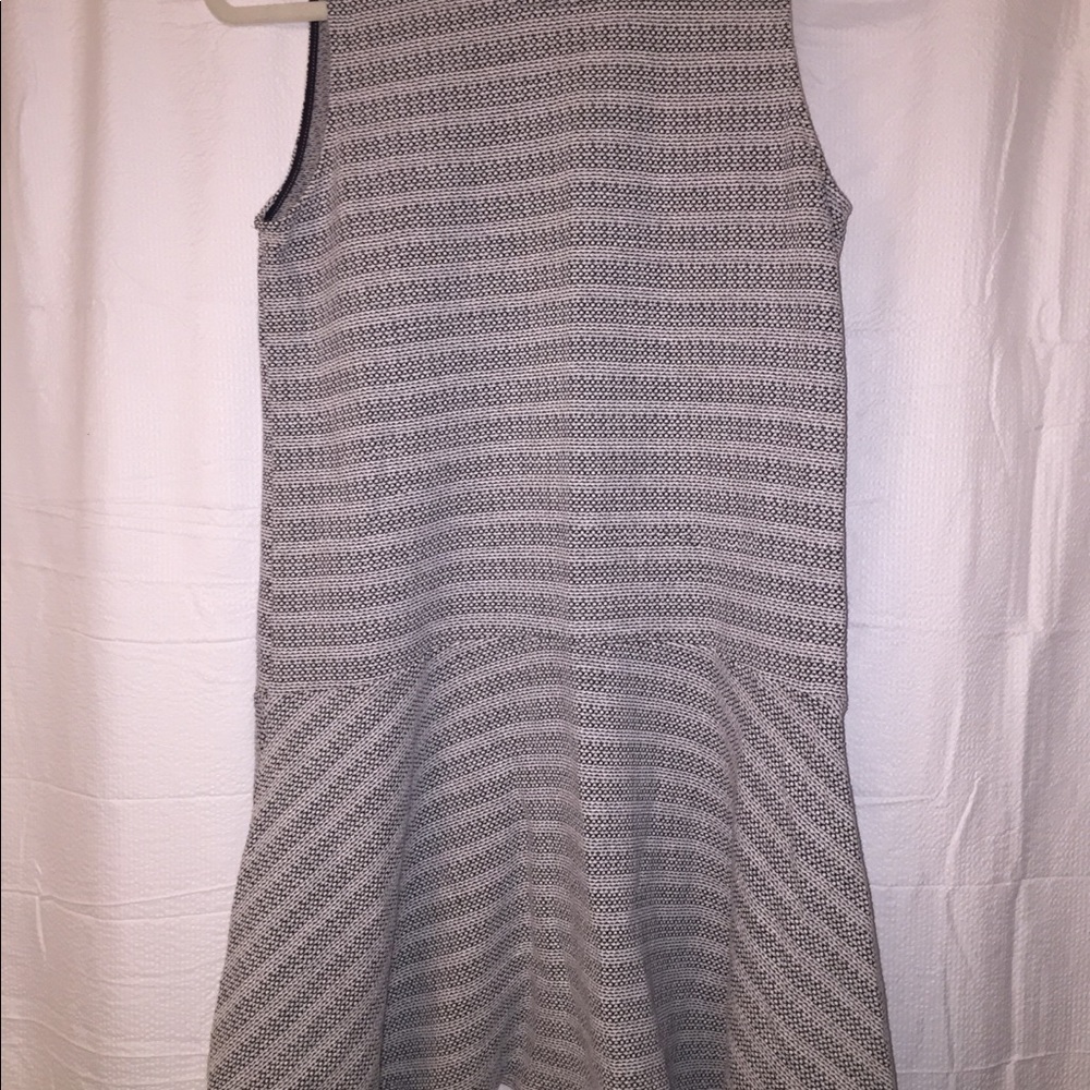 Loft dress - Picture 3 of 4